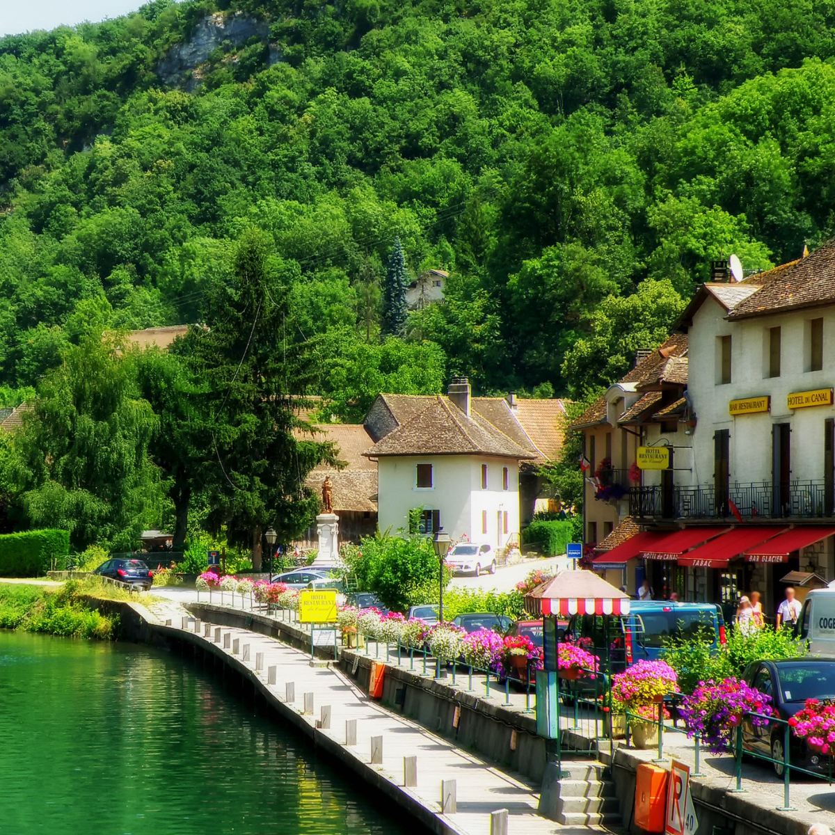 Photo des berges du Rhône pour notre article "visiter Chanaz"